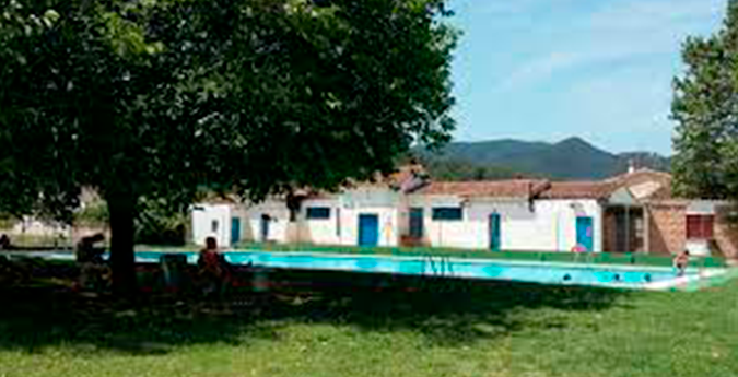 Piscina municipal Les Ferreres