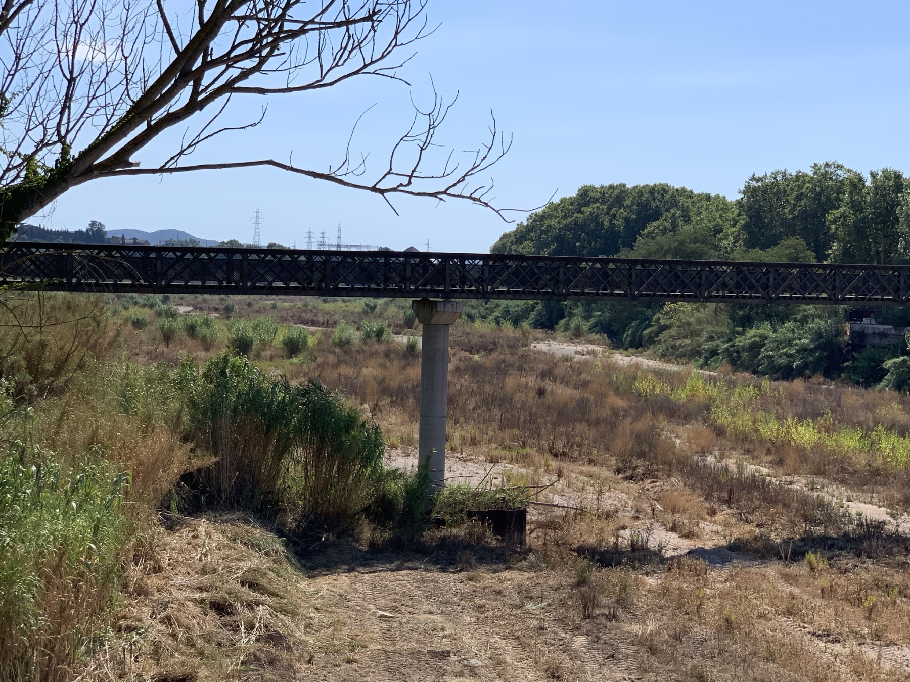 S'inicien les obres de protecció i reparació d'un dels pilars del Pont de Ferro