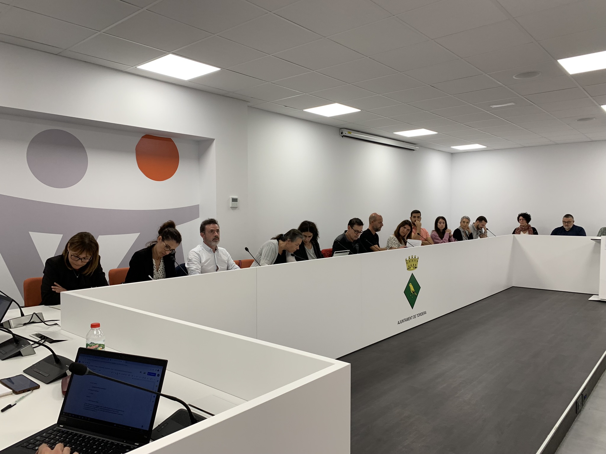 El Ple aprova congelar les taxes i els impostos per al 2023