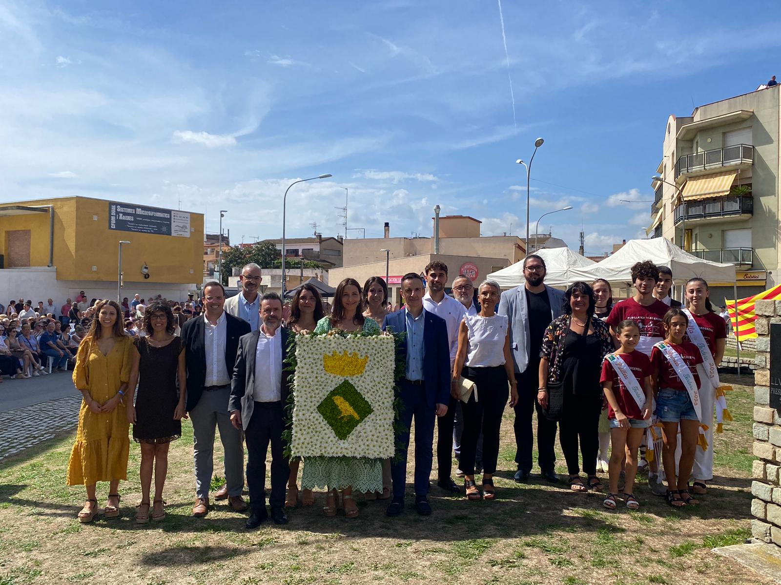 Una cinquantena d'entitats participen de la tradicional ofrena floral de l'11 de setembre